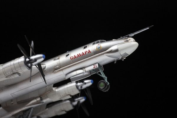 ZVEZDA 1/144 Tu-95MS "Bear" - Slika 5
