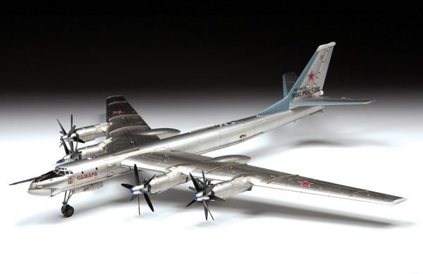 ZVEZDA 1/144 Tu-95MS "Bear" - Slika 3