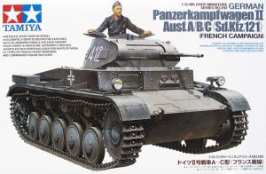 TAMIYA 1/35 German Panzerkampfwagen II Ausf.A/B/C (Sd.Kfz.121)