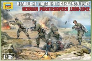ZVEZDA 1/35 German Paratroopers 1939-1942
