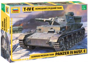 ZVEZDA 1/35  Pz.Kpfw. IV Ausf. E (New Tool!)