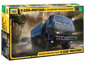 ZVEZDA 1/35 Russian three axle truck K-5350 "MUSTANG"