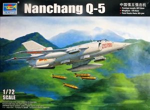 TRUMPETER  1/72 Nanchang Q-5