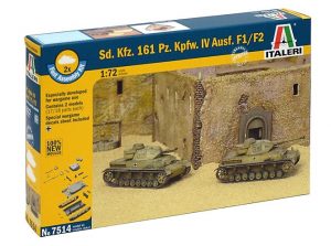 ITALERI 1/72 Sd.Kfz. 161 Pz.Kpfw. IV Ausf. F1/F2 (2 fast assembly models)