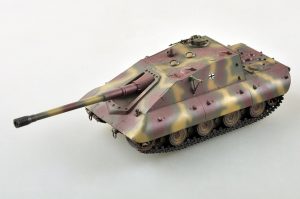 EASY MODEL 1/72 German Jagdpanzer E-100