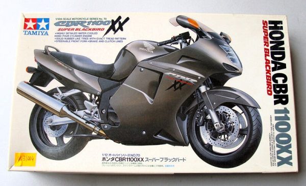 TAMIYA 1/12 Honda CBR1100XX Super Blackbird