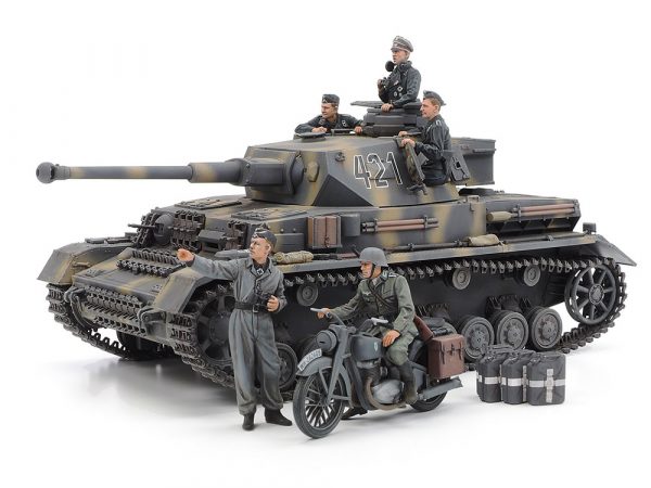 TAMIYA 1/35 German Tank Panzerkampwagen IV Ausf.G Early Production & Motorcycle 'Eastern Front' - Slika 2