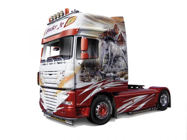 ITALERI 1/24 DAF XF-105 Show Trucks - Slika 2