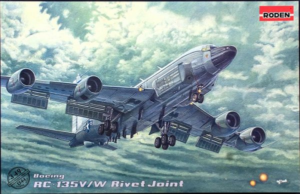 RODEN 1/144 Boeing RC-135V/W Rivet Joint