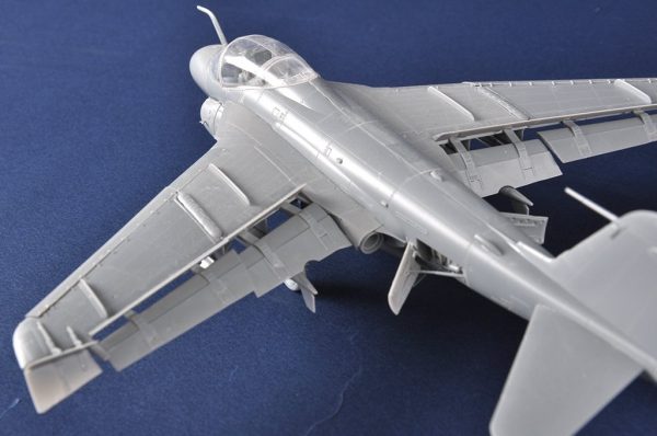 TRUMPETER 1/72 Grumman A-6A Intruder - Slika 4