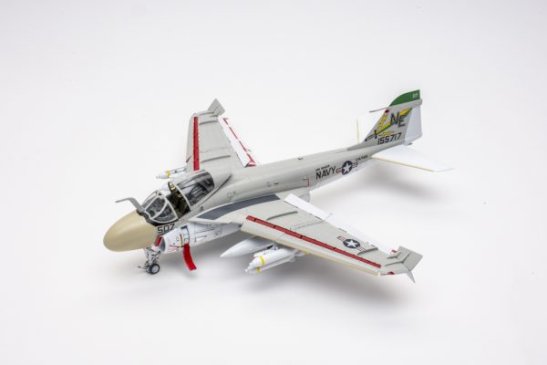 TRUMPETER 1/72 Grumman A-6A Intruder - Slika 2
