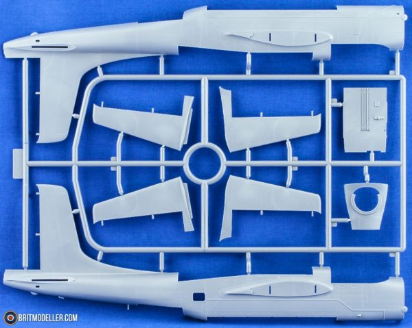 ICM 1/48 Douglas DB-26B/C with Q-2 drones - Slika 4