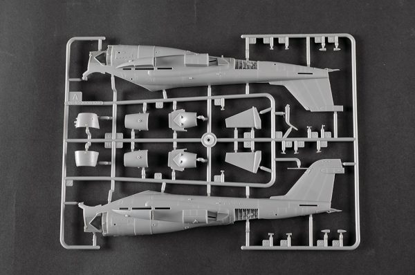 TRUMPETER 1/72 A-6E TRAM Intruder - Slika 5