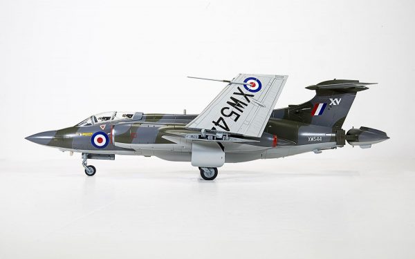 AIRFIX 1/48 Blackburn Buccaneer S.2B - Slika 7